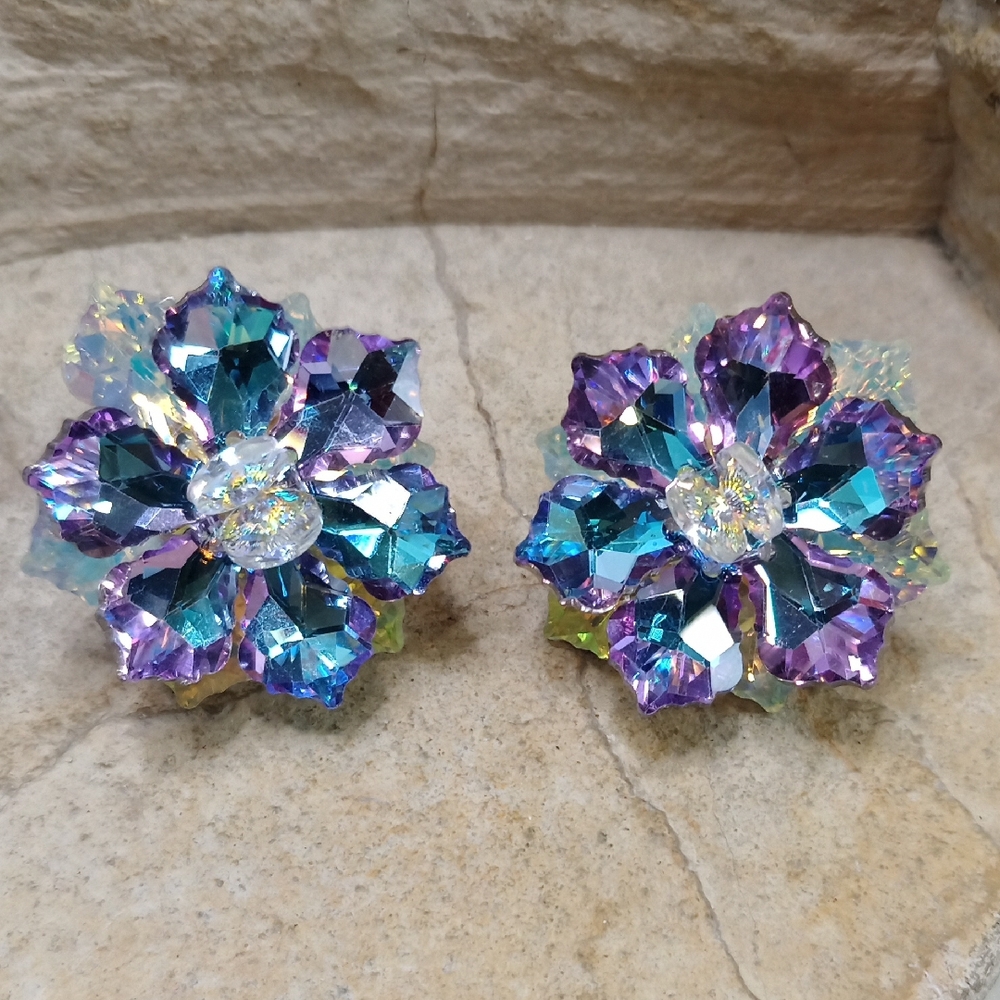 Sparking Flower Crystal Earrings